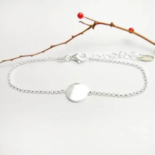Bracelet fin médaille 10 mm en argent 925 recyclé minimaliste avec chaine ajustable